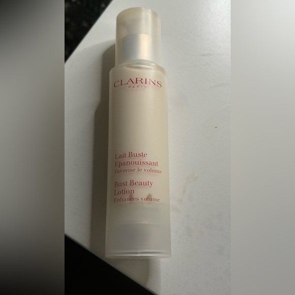 COPY - Clarins Bust Gel/ Lotion. Never used.Lost the box while unboxing all pro… - Picture 2 of 3